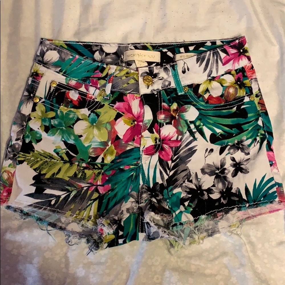 Short shorts colorful print